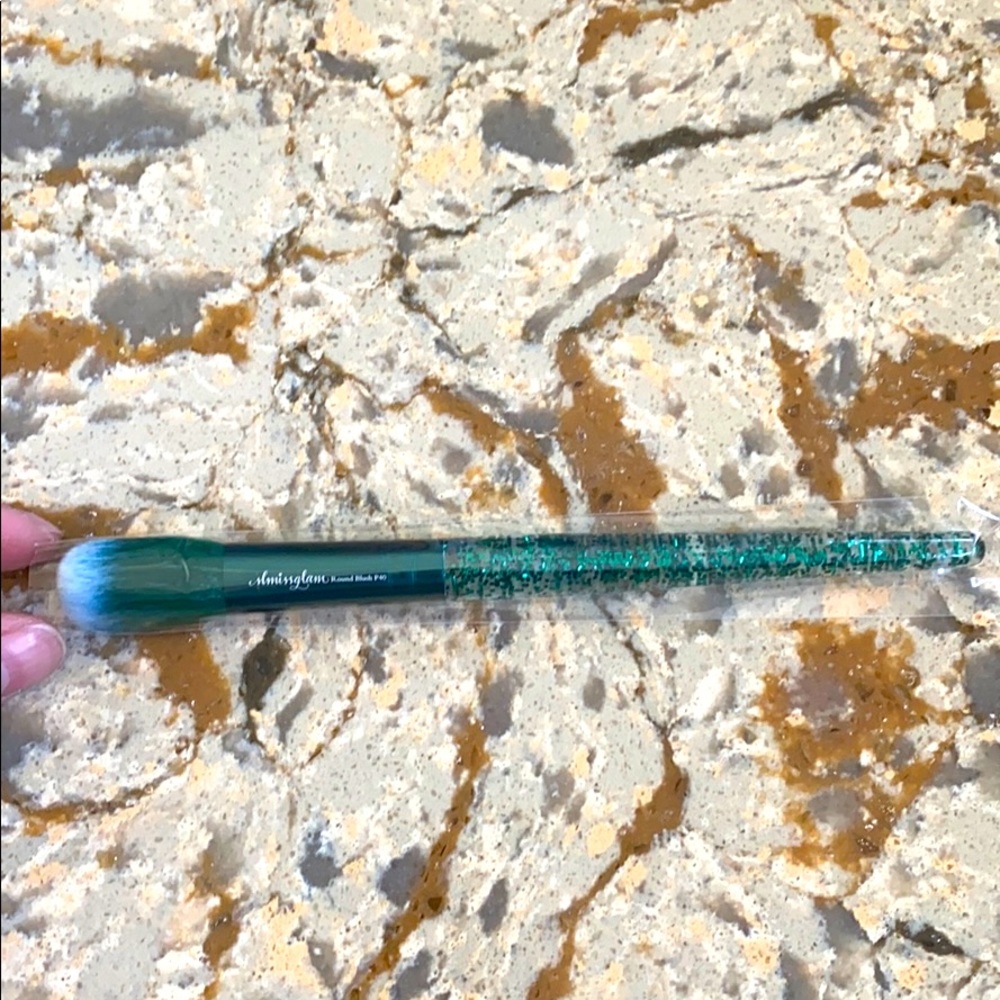 Missglam brush
